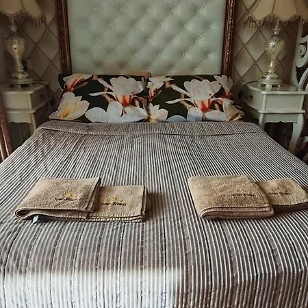 Apartment Sweet *