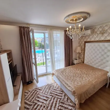 Sweet Apartment *